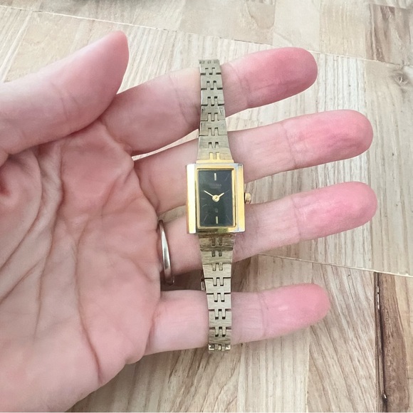 Citizen quartz ladies black dial gold tone dress watch NEW BATTERY main image 13